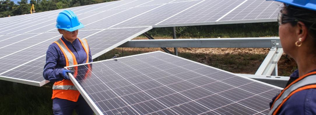 Colombia invertirá $8,35 billones para llevar energía solar gratuita a 1,3 millones de hogares de estratos 1, 2 y 3