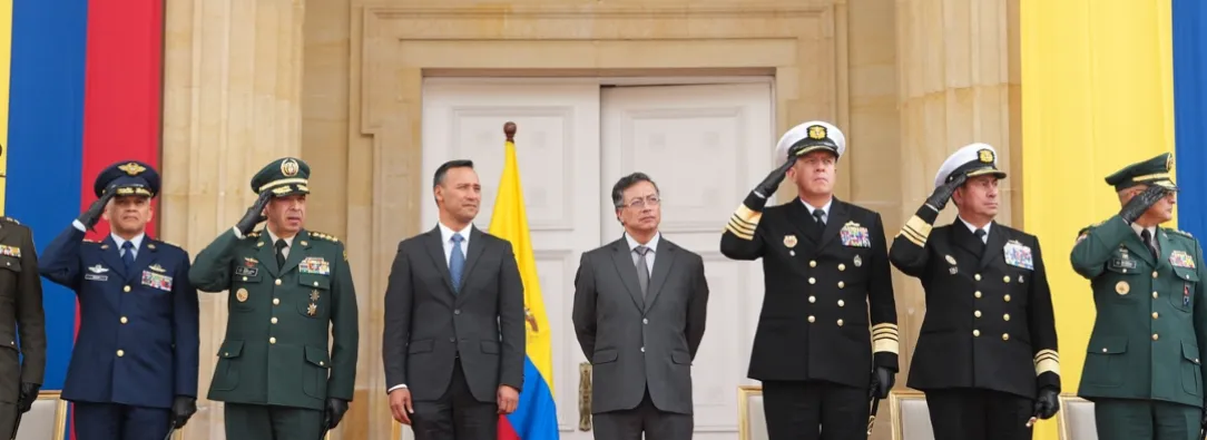 Presidente Petro en ascenso de policías. / Foto: Presidencia.