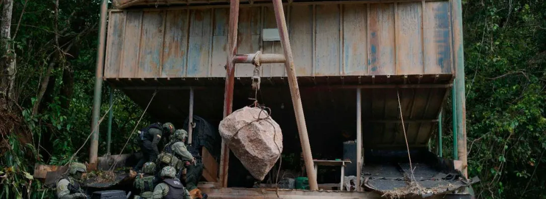 Colombia y Brasil destruyen 14 máquinas de minería ilegal en operación conjunta en la Amazonía