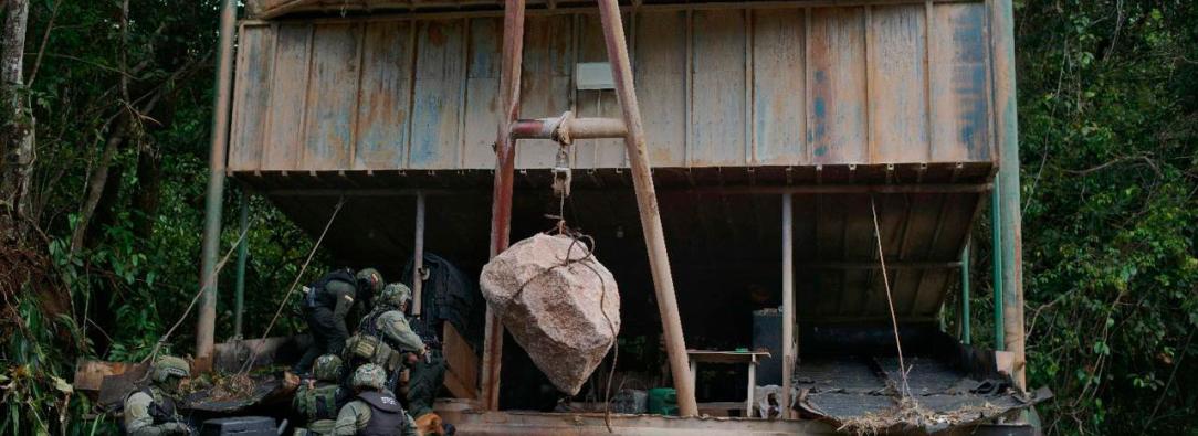 Colombia y Brasil destruyen 14 máquinas de minería ilegal en operación conjunta en la Amazonía