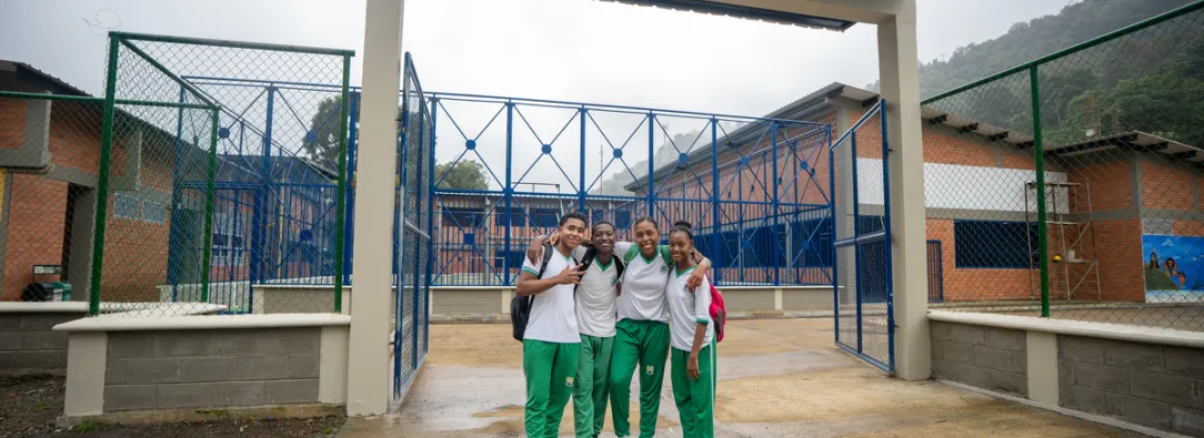 Colegio Luis López de Mesa en Bahía Solano.