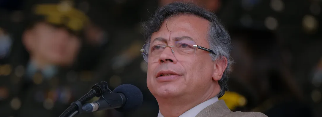  Presidente reacciona a encuesta que muestra a Iván Cepeda liderando intención de voto