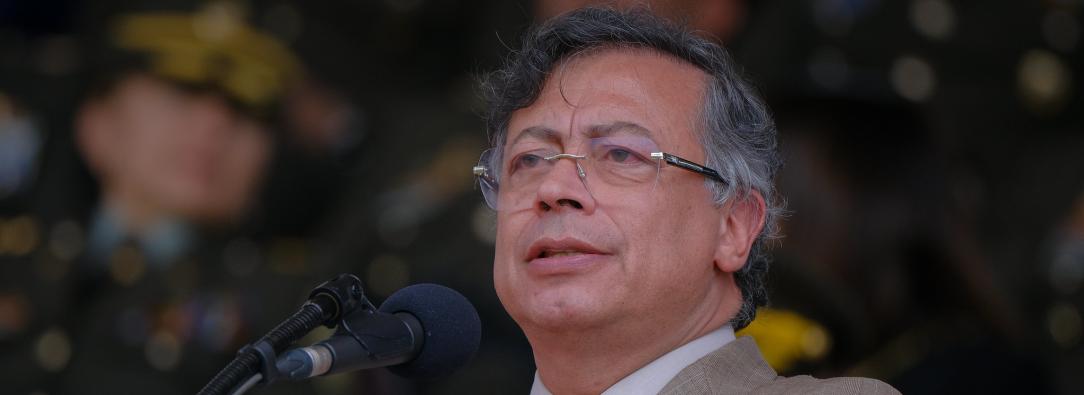  Presidente reacciona a encuesta que muestra a Iván Cepeda liderando intención de voto