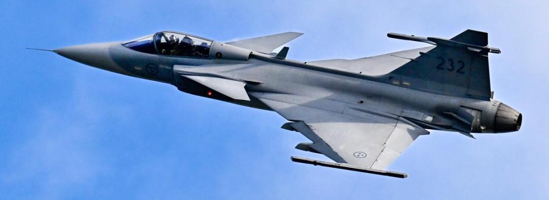 Saab defiende transparencia en venta de 17 aviones Gripen a Colombia y niega participación de intermediarios
