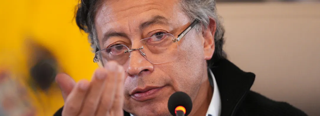 Presidente Petro responde a fallo de juez sobre Banco del Pacifico.