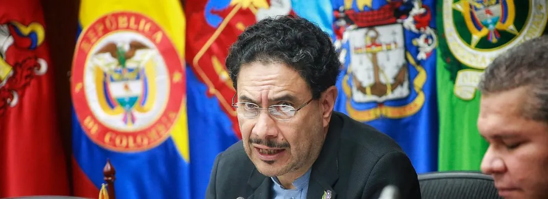 Iván Cepeda denuncia campaña de desprestigio en su contra.