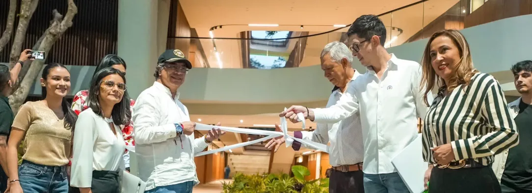 Gobierno asegura $13,1 billones para infraestructura educativa.