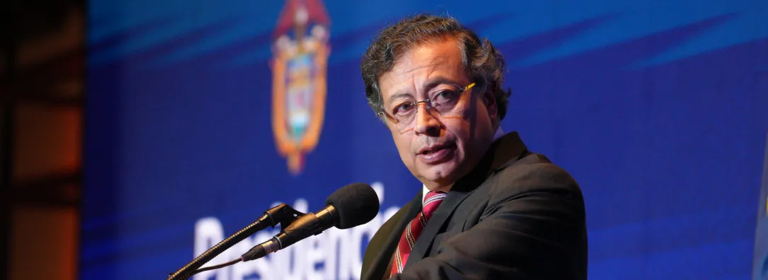 Petro responde a Acolgen por manejo de embalses por crisis de inundaciones