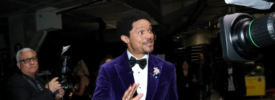 Trevor Noah asiste a la 68.ª edición de los premios GRAMMY en el Crypto.com Arena el 1 de febrero de 2026 en Los Ángeles, California.