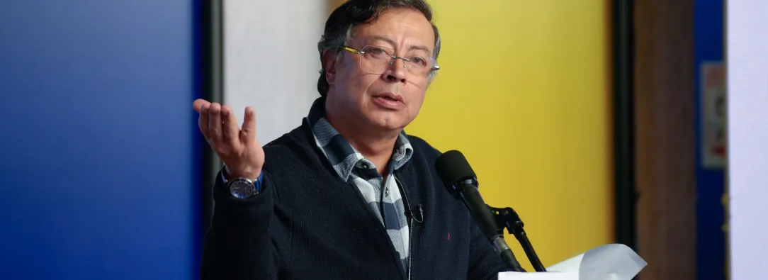  Petro llama a crear un 'frente mundial contra la guerra' por situación en Irán