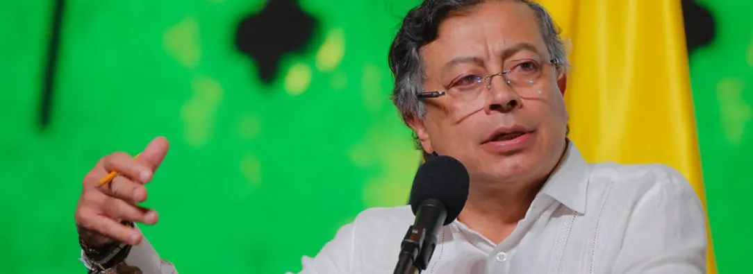 Fondos privados de pensiones habrían sacado USD 2.400 millones del país