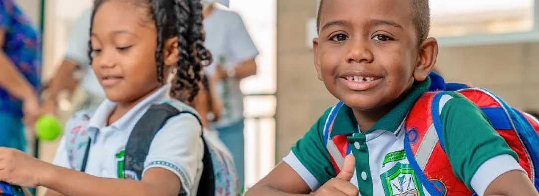  📢 Entérate de lo que pasa en Colombia, sus regiones y el mundo a través de las emisiones de RTVC Noticias: 📺 Míranos en vivo en la pantalla de Señal Colombia y escúchanos en las 74 frecuencias de Radio Nacional de Colombia 📻.