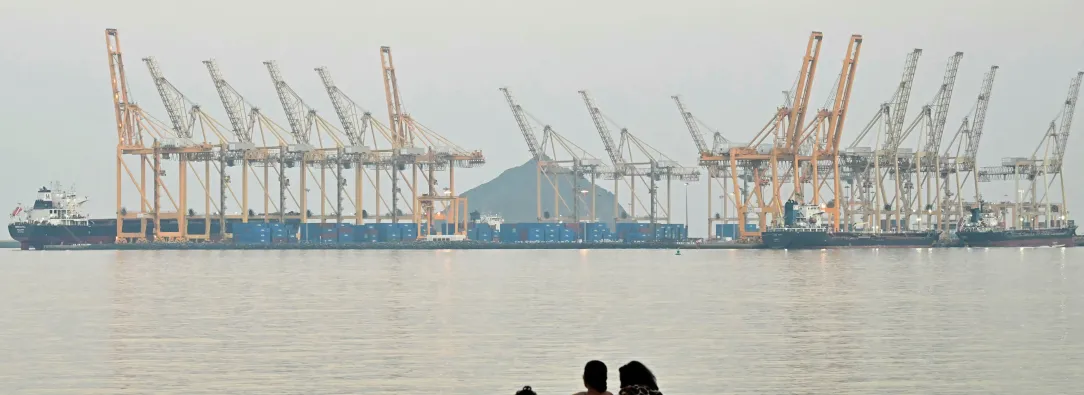 Irán no dejará pasar ningún buque petrolero con el cierre del estrecho de Ormuz