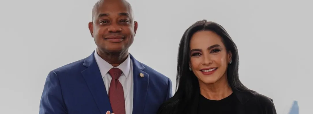 Murillo y Luz María Zapata. / Foto: X de Luis Gilberto Murillo.