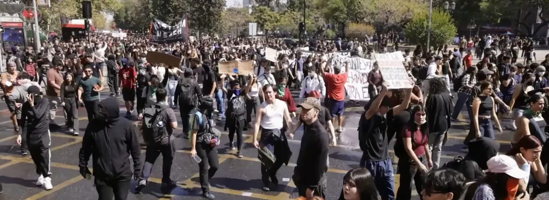 protestas-chile-estudiantes-recortes-educacion-gobierno-kast