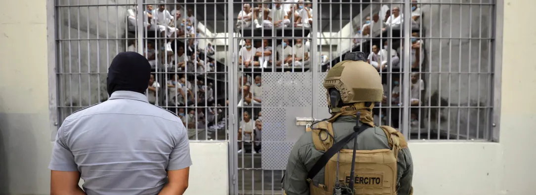 Presidente Petro cuestiona modelo de seguridad de Bukele: Tener un 36% de inocentes presos, es un crimen contra la humanidad”