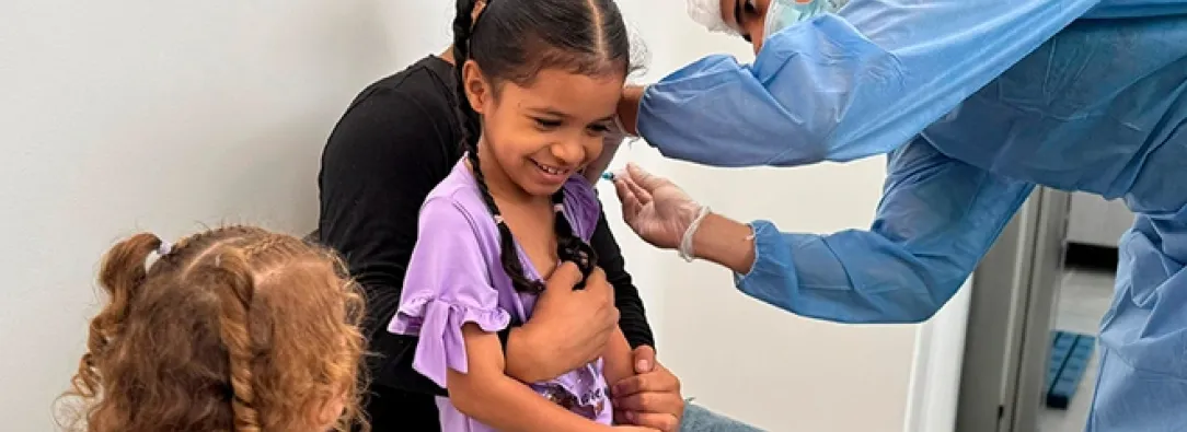 Corte Constitucional determina que la vacunación de los niños prevalece sobre la decisión de los padres