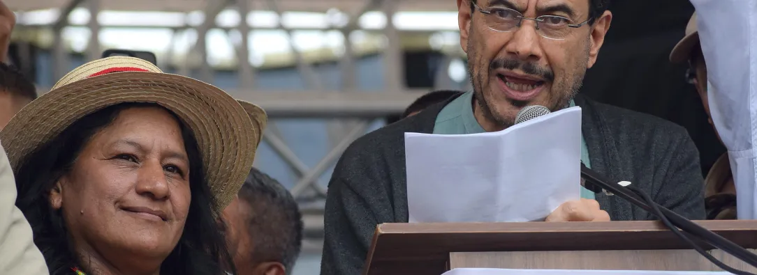 Iván Cepeda calificó de racistas palabras de Uribe
