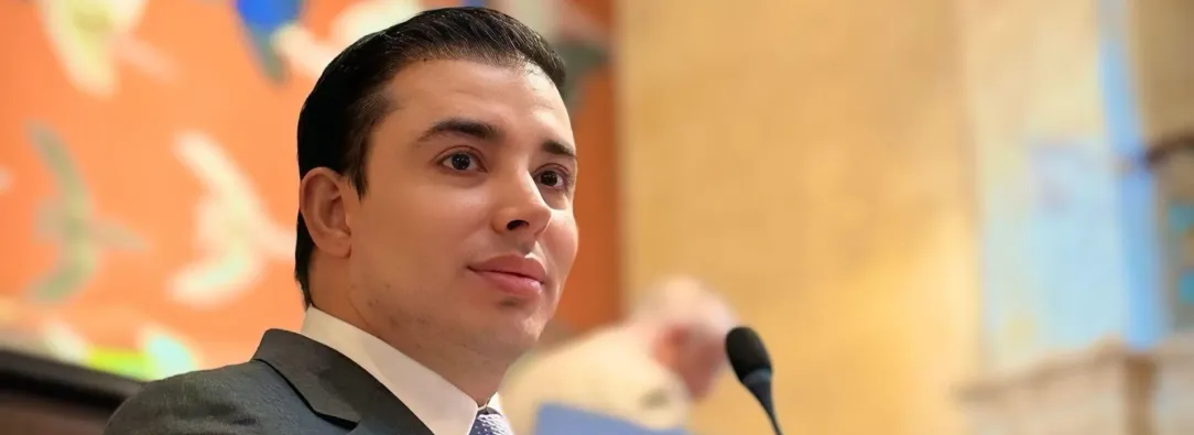 Juan Manuel Cortés denuncia amenazas tras apoyo a Cepeda