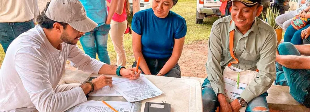 350.000 familias colombianas reciben título de propiedad bajo el gobierno del presidente Petro