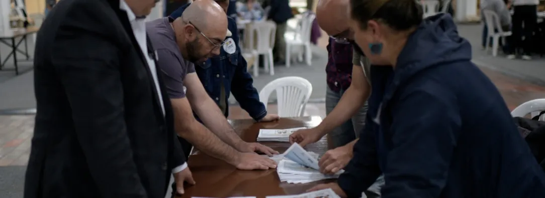 Escrutinio de votos. / Foto: AFP.