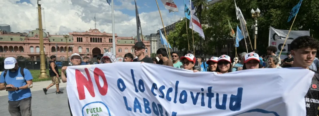 Derechos de trabajadores vulnerados. / Foto: AFP.
