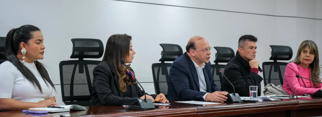 Proceso de empalme: Comité rechaza que sea un juicio