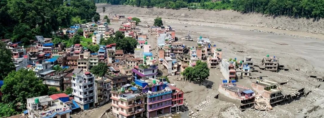 Avalancha en Nepal y China ya deja más de 530 fallecidos y 1400 desaparecidos 