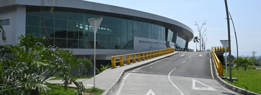 Aeropuerto de Pereira vuelve a operar después de 19 días