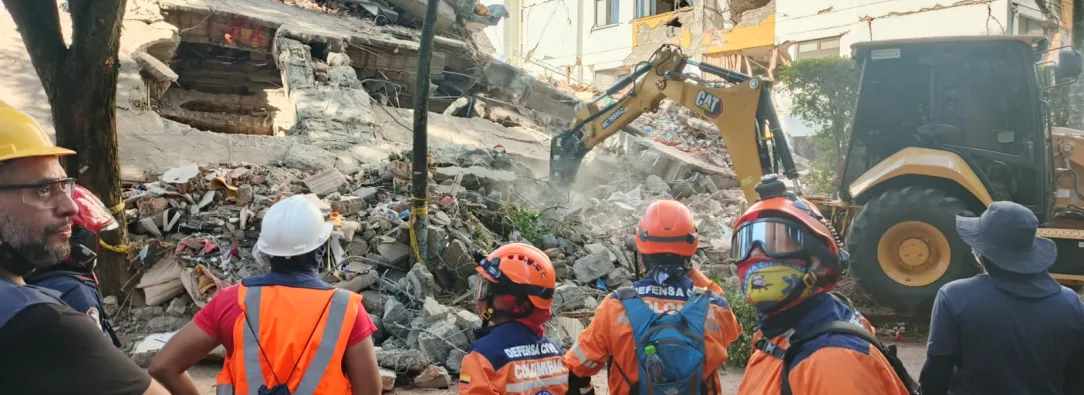 Colombia sigue atendiendo la emergencia tras el sismo: 281 personas muertas y 379 desaparecidos. Foto: Defensa Civil.
