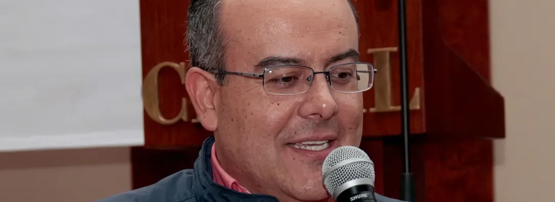 Fiscalía imputa al expresentador Ricardo Orrego por presunta violencia de género
