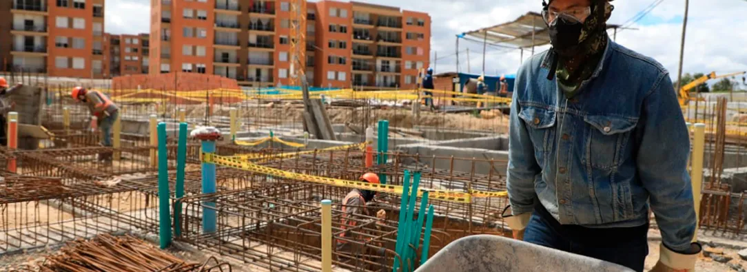 Gobierno busca proteger al trabajador y generar empleo formal