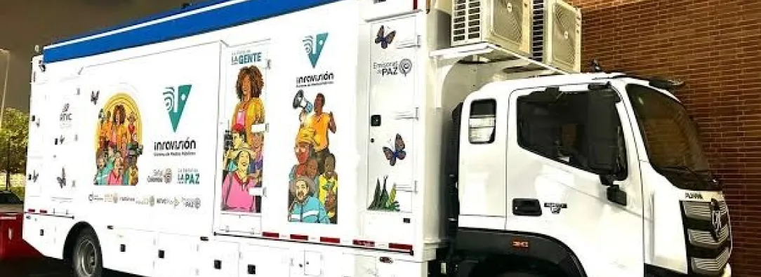 Unidad móvil de RTVC, comprada por $11.924 millones en 2025, presenta graves irregularidades