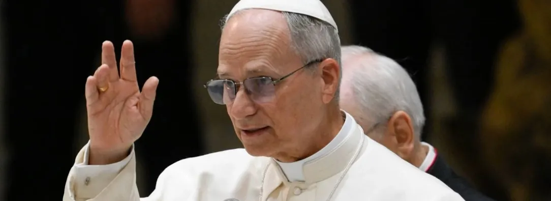 El papa León XIV evoluciona favorablemente tras cirugía; su visita por Suramérica se mantiene.