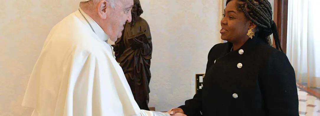 14122023-web-Vicepresidenta-Francia-con-El-papa-Francisco.jpeg