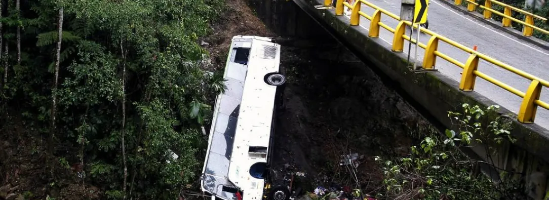 Accidente-bus-medellin.jpg