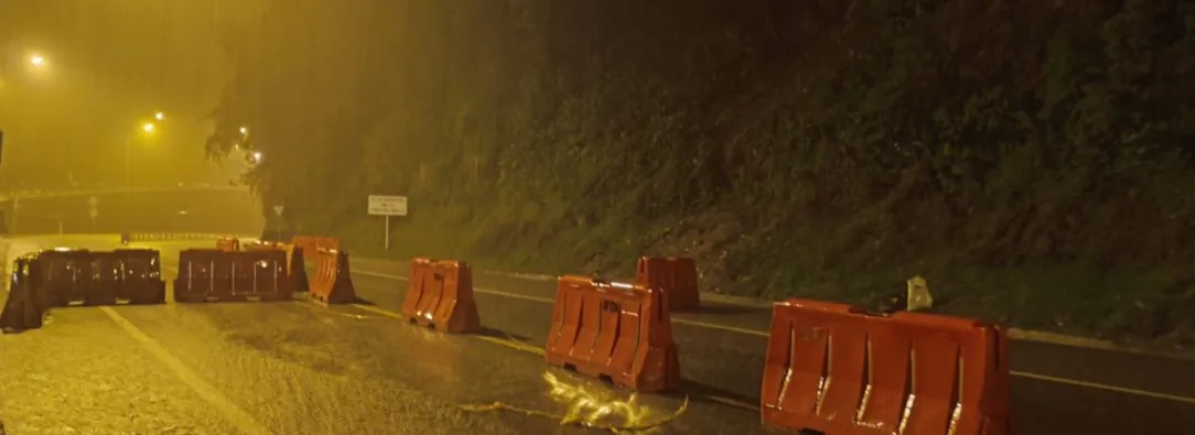 Amanecio-cerrada-la-via-al-Llano-pasos-alternos-y-que-pasa-en-la-carretera-que-conecta-a-Villavicencio-con-Bogota.jpg