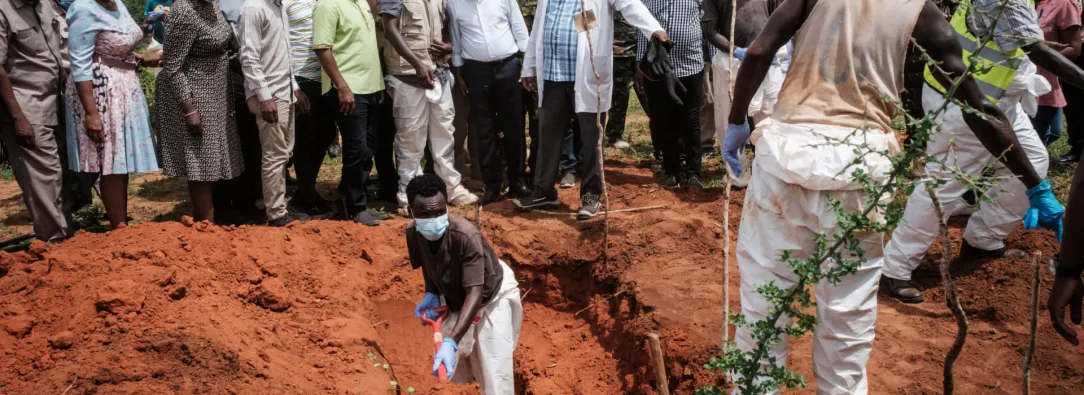 Ayuno-extremo-de-una-secta-religiosa-en-Kenia-dejo-90-muertos-1.jpg