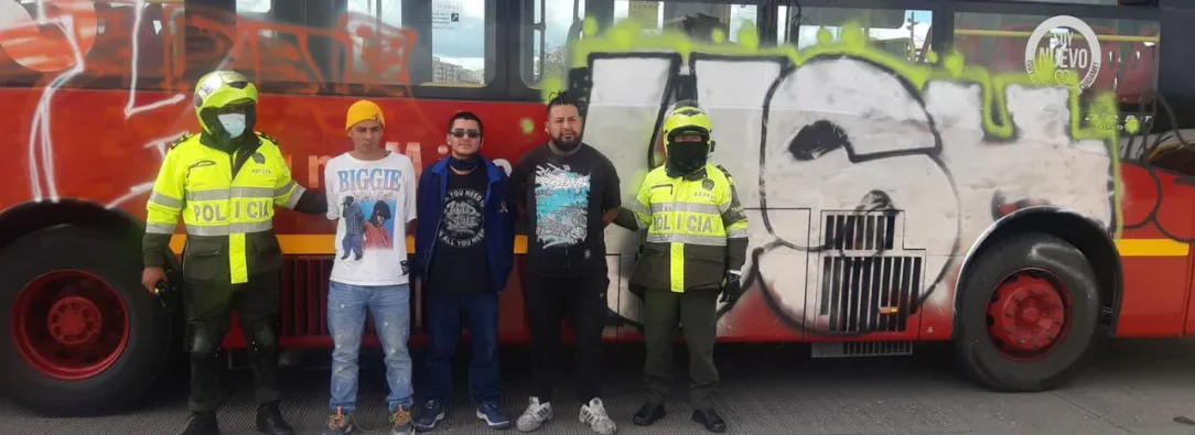 Buses-TransMilenio-vandalizados.jpg