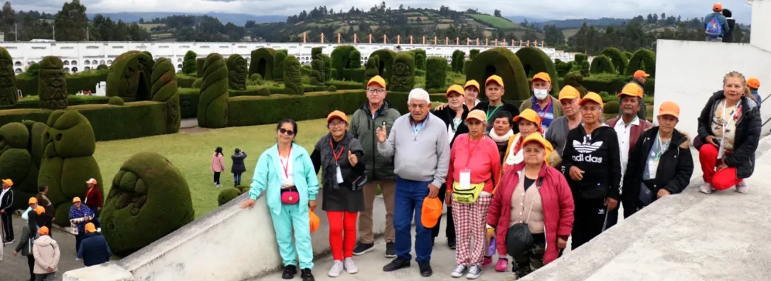 Casi-600-adultos-mayores-de-Tocancipa-tuvieron-su-primera-experiencia-de-viaje-internacional.jpg