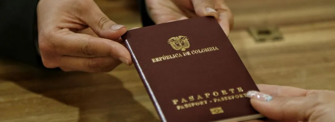 Categoria-X-fue-incluida-en-el-pasaporte-colombiano.jpg