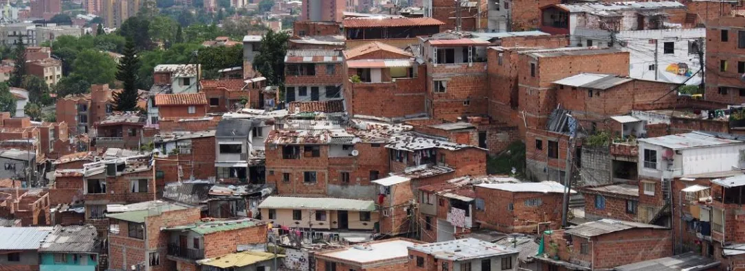 Comuna-13-Medellin.jpg