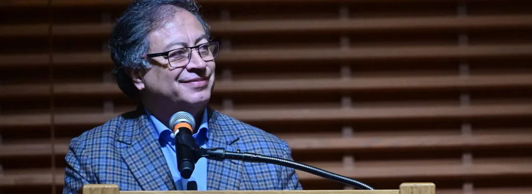 Conferencia-de-Gustavo-Petro-desde-la-Universidad-de-Stanford-1-scaled.jpeg