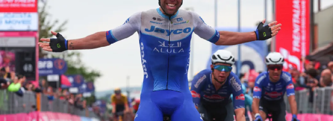 El-australiano-Michael-Matthews-se-llevo-la-tercera-etapa-del-Giro-de-Italia.jpg