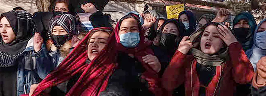 Fotograma-mujeres-protestando-en-Afganistan.jpg
