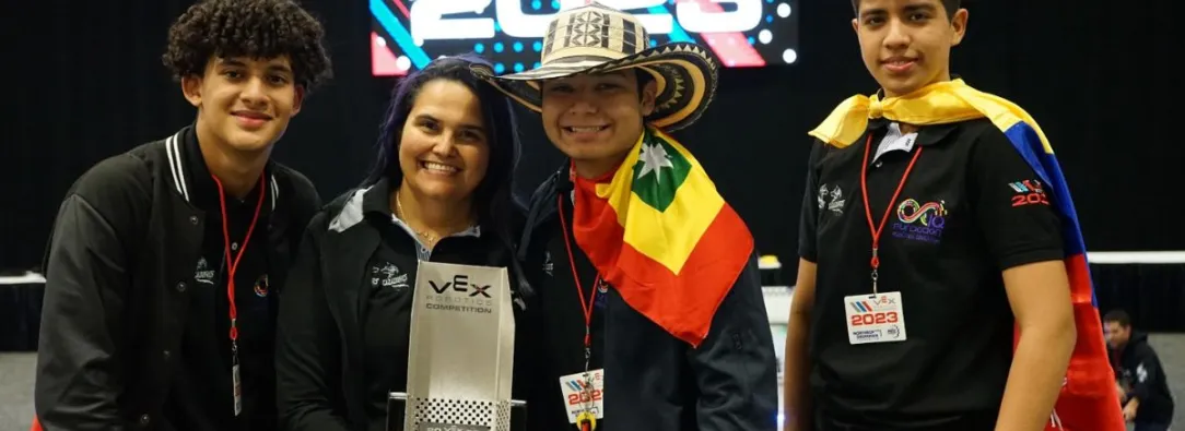 Jovenes-de-Barranquilla-triunfaron-en-mundial-de-robotica.jpg