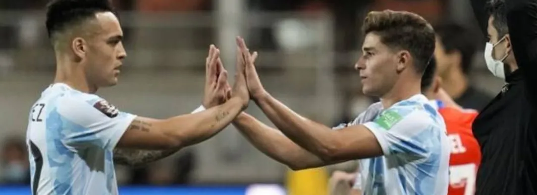 Julian-Alvarez-y-Lautaro-Martinez.jpg