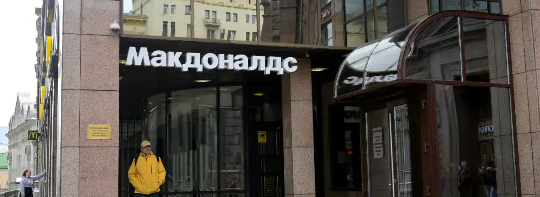 Mcdonalds-dejara-Rusia-foto-Natalia-Kolesnikova-AFP.jpg