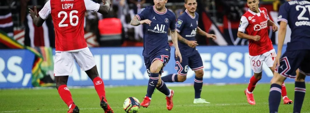 Messi-PSG-Debut.jpg