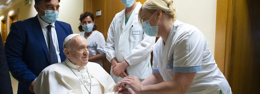 Papa-Francisco-Hospital.jpeg
